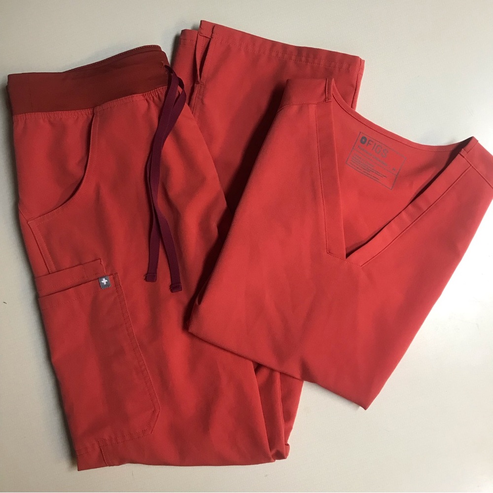 FIGS Clay Casma/Kade scrub set